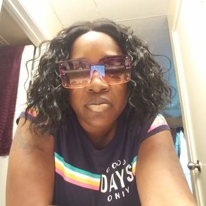 Meet your Posher, Tonette